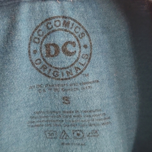 WOMENS Wonder Woman Tee size Small by DC Comics Originals. - Picture 9 of 13